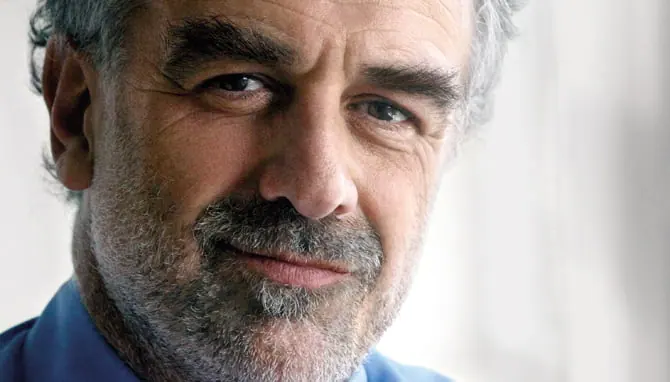 Luis Moreno Ocampo responde Las Preguntas de Riesgo y Recompensa